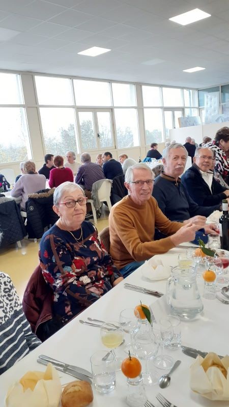 Décembre : REPAS DE FIN D'ANNEE 2-3